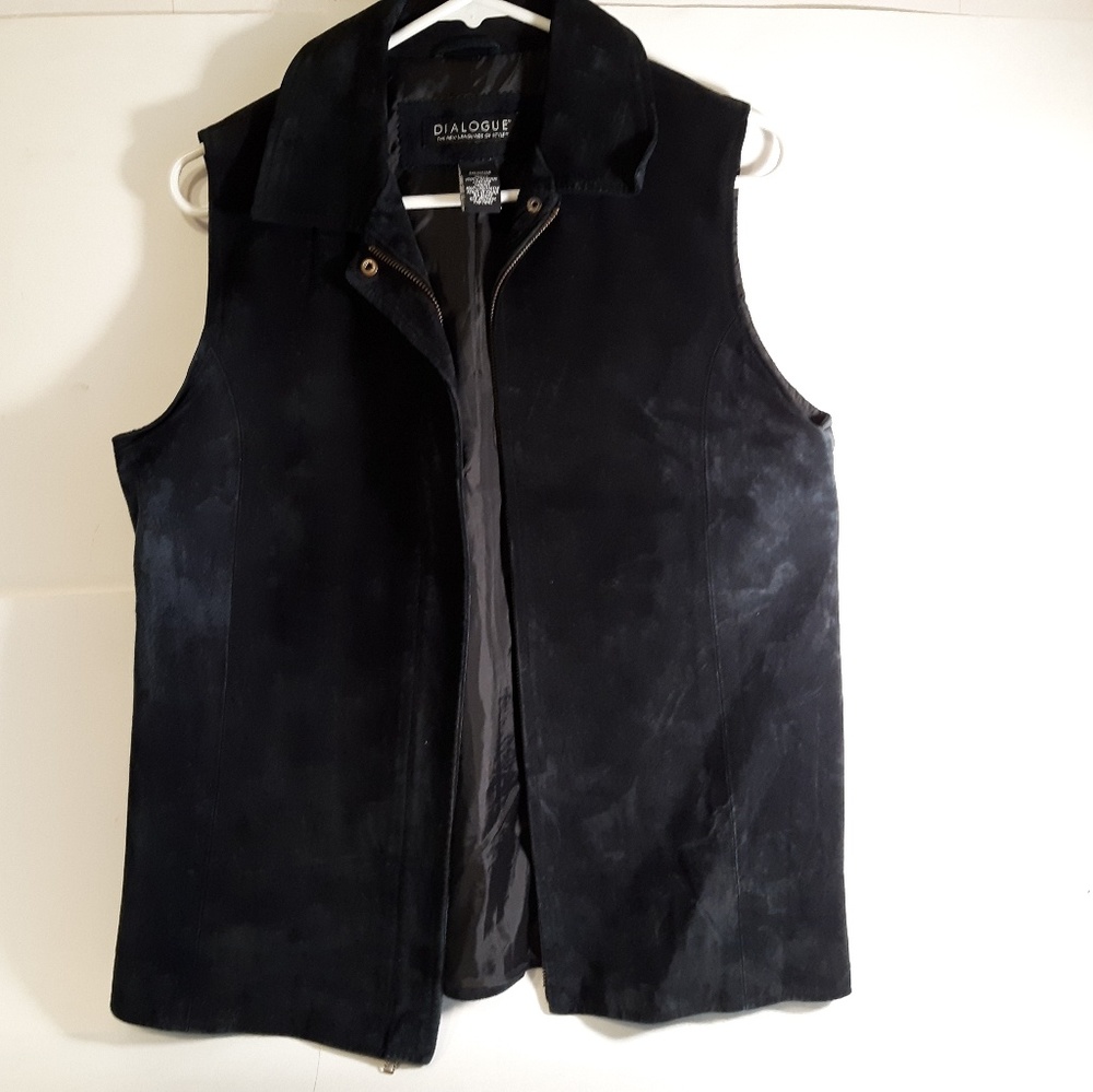 Dialogue blue suede vest